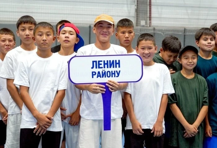 В Бишкеке открыли летнюю Спартакиаду для школьников