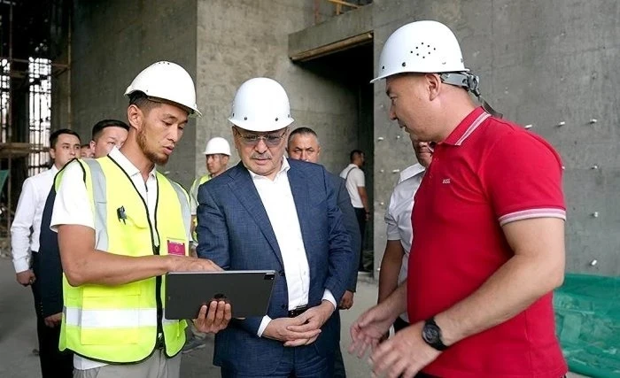Касымалиев проверил строительство стадиона "Бишкек Арена"