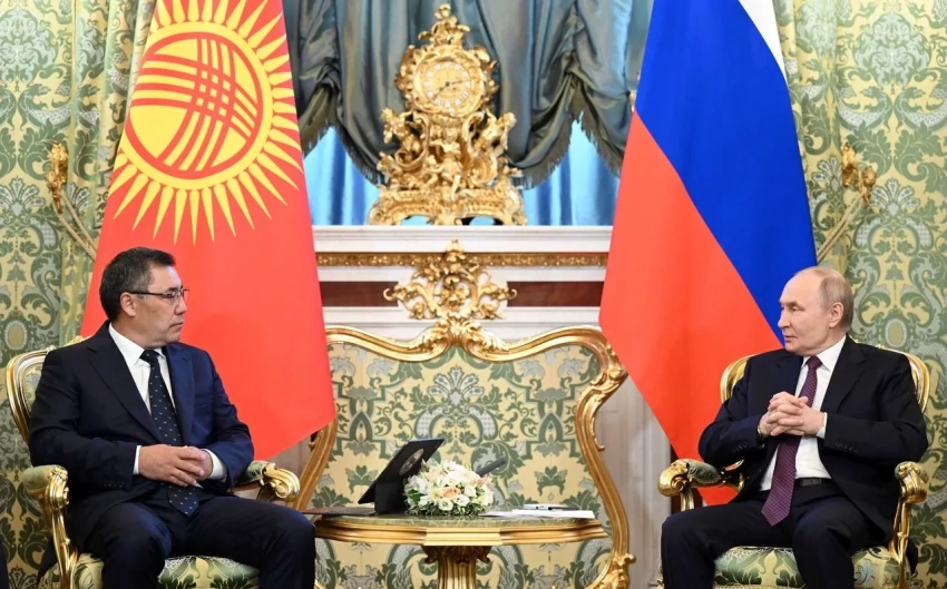 Садыр Жапаров провел переговоры с Владимиром Путиным в Москве
