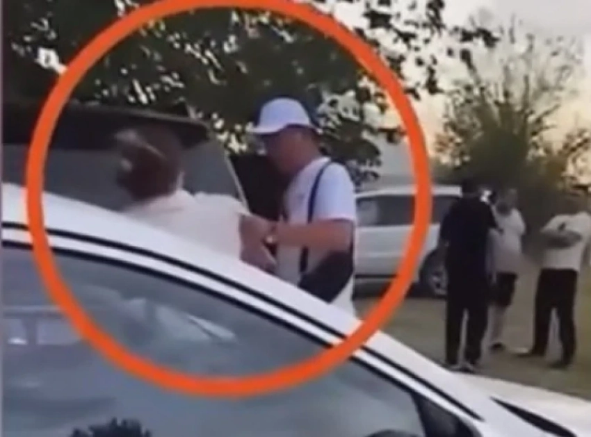 Девушка, которую ударил по лицу капитан милиции, заявила, что это была шутка
