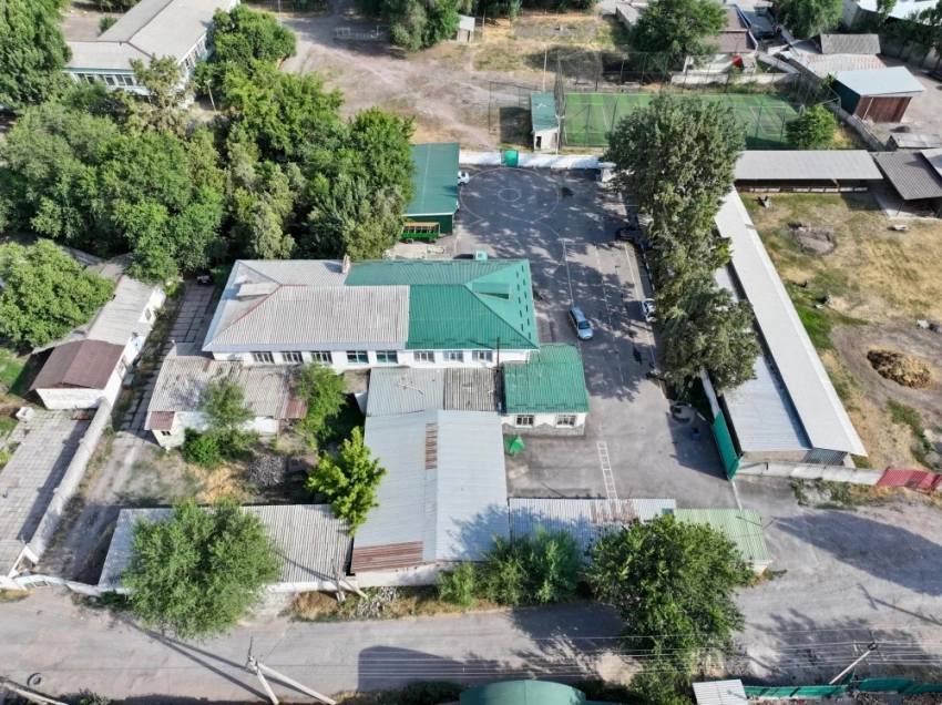 Детский сад с большим участком в Кара-Балте изъяли в госсобственность (фото)