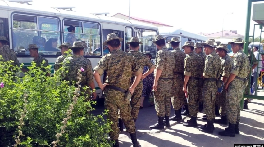 СМИ: Туркменская армия продолжает терять офицеров