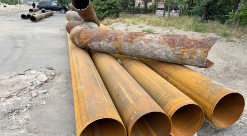 Участок улицы Усенбаева в Бишкеке временно закрыли для проезда