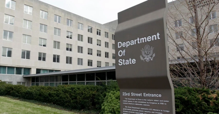 Госдеп США уволил более 1300 сотрудников