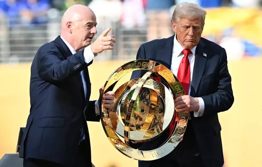 Дональд Трамп забрал себе кубок Клубного чемпионата мира, отдав «Челси» его копию