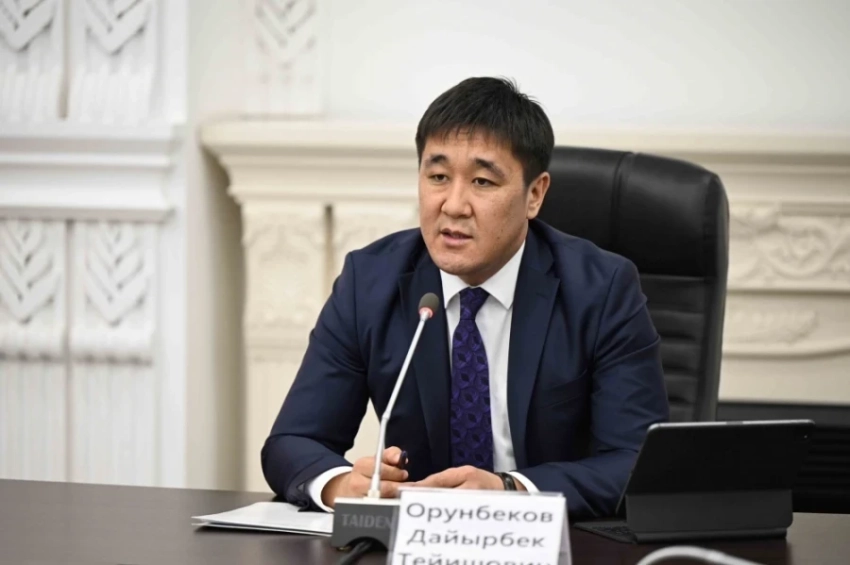Кто сколько взял, кто сколько заплатил: Орунбеков рассказал о госдолге страны