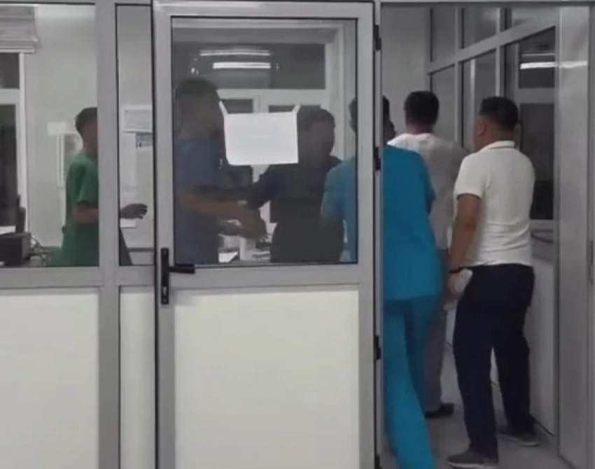Депутат предложил меры для борьбы с нападениями на медиков