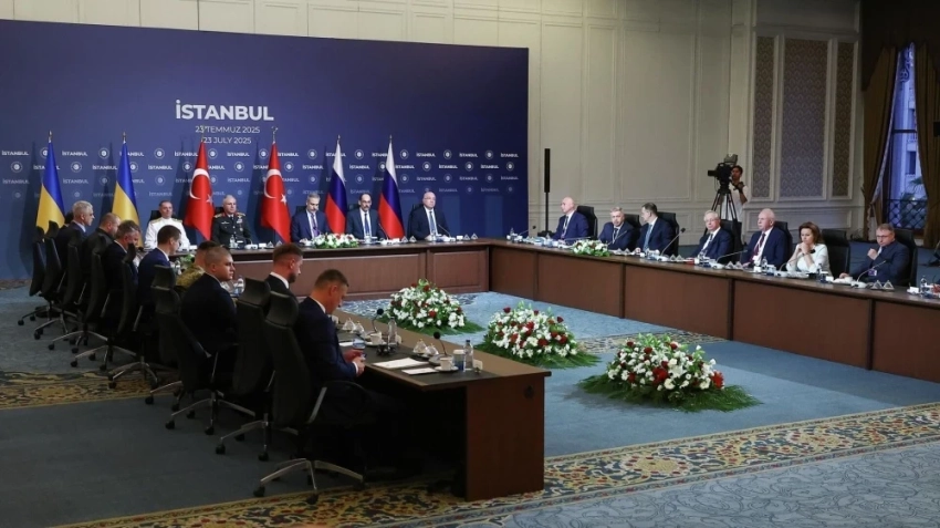 Россия и Украина провели третий раунд переговоров в Стамбуле