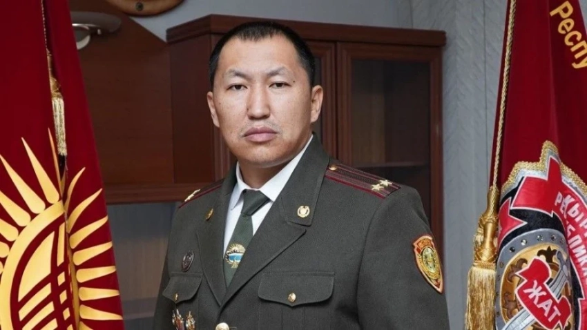 Садыр Жапаров объявил выговор главе ГСИН Чынгызу Кожошеву
