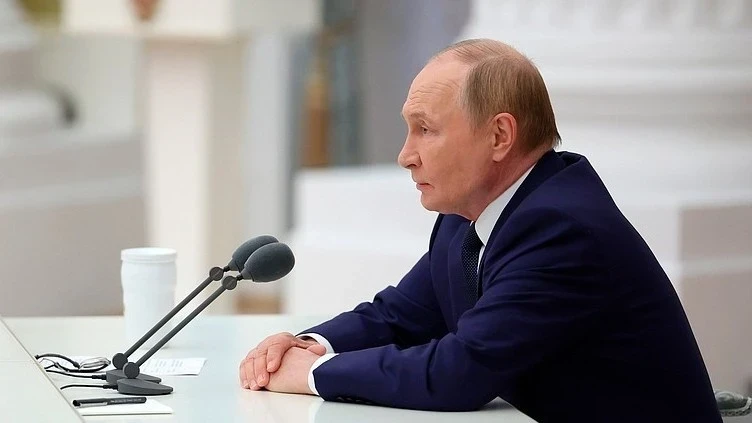 Путин перед саммитом на Аляске провел совещание с членами высшего руководства РФ