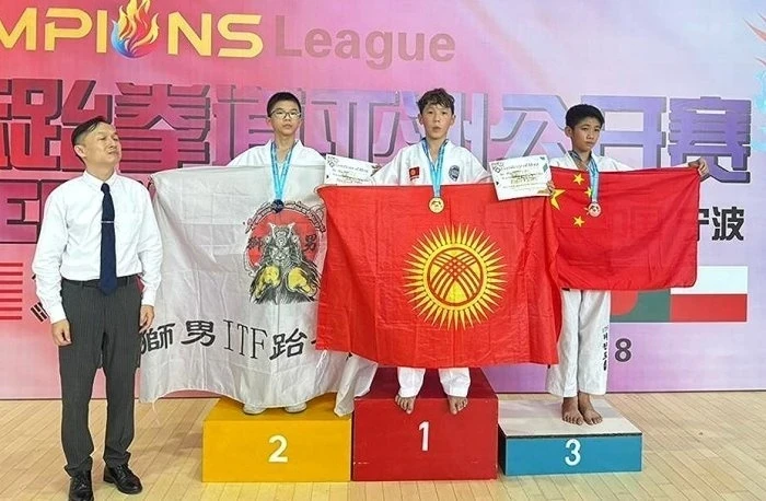 Кыргызстанские таэквондисты заняли второе место на чемпионате Азии