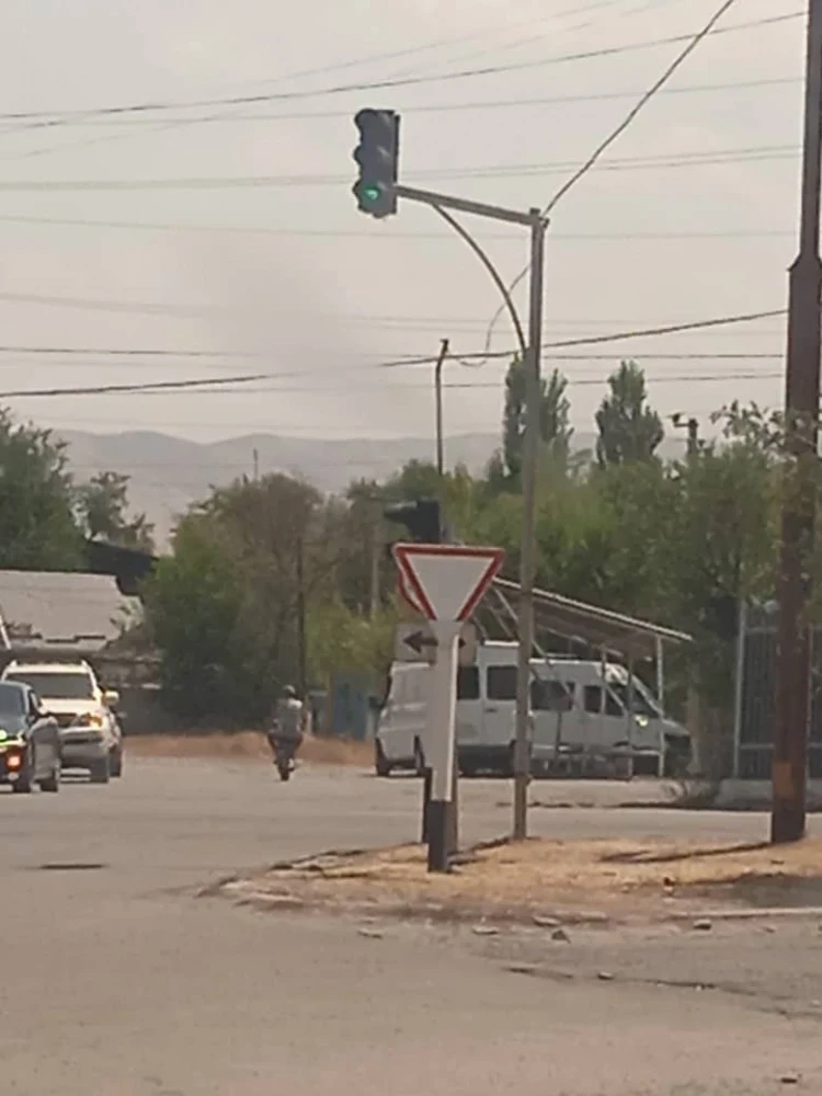 В Беловодском светофоры переключаются без желтого сигнала, жители опасаются ДТП