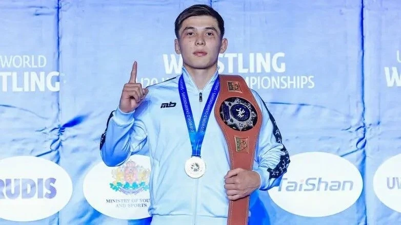 Жанторо Мирзалиев стал чемпионом мира по греко-римской борьбе