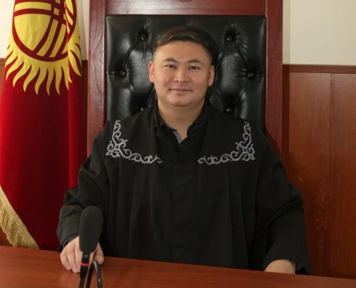 Совет судей дал согласие на привлечение к ответственности судьи Ошского городского суда