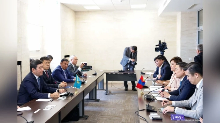 Монголия и Казахстан налаживают межпарламентское сотрудничество