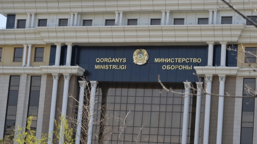 В Польше задержали сотрудника аппарата военного атташе Казахстана