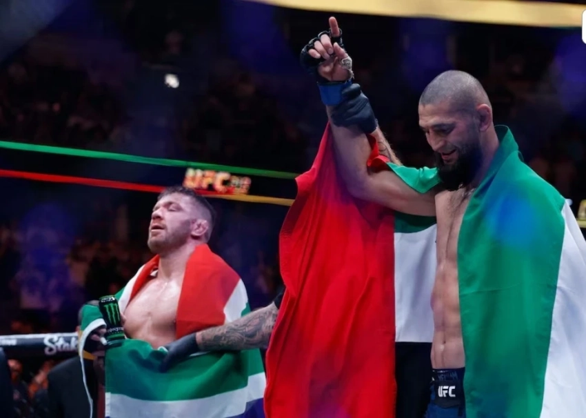 Чимаев разгромил Дю Плесси и завоевал титул чемпиона UFC в среднем весе