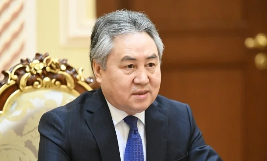 Кыргызстан и Казахстан расширят пропускные пункты для увеличения товарооборота - Кулубаев