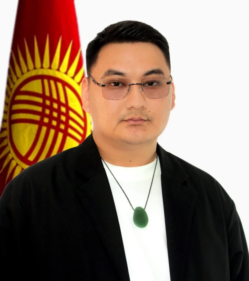Уланмырза Карыпбаев назначен художественным руководителем Ошского национального драмтеатра