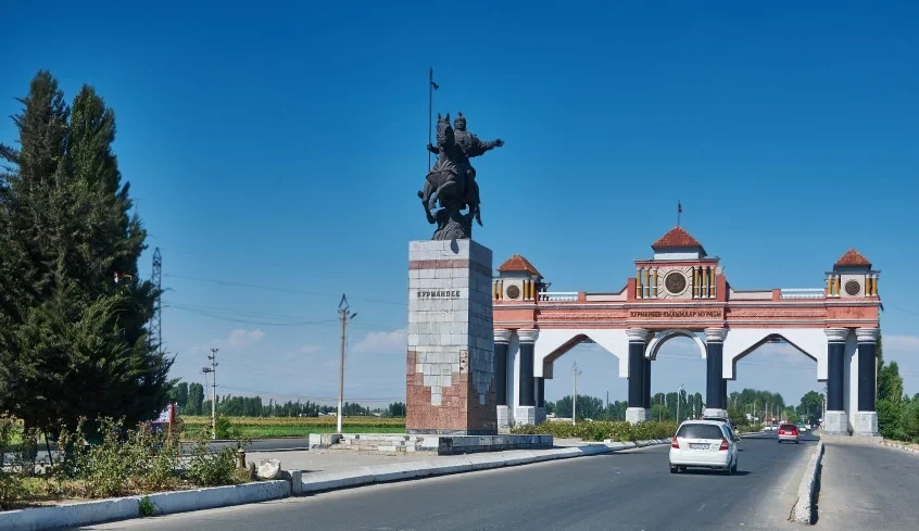 Город Джалал-Абад предложили переименовать в Манас