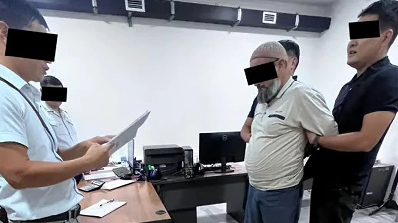 На Баткенской таможне пресечена попытка дачи взятки