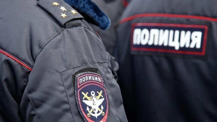 В Санкт-Петербурге провели более 60 обысков по делу о легализации мигрантов