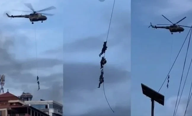 Министров эвакуировали на вертолетах в Непале