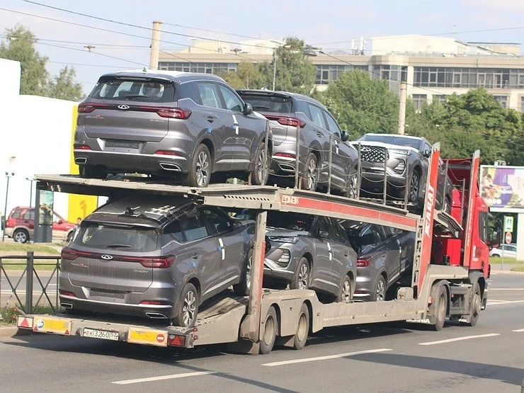 В Минэкономики Кыргызстана призвали покупателей авто с иностранными номерами проверять дату ввоза