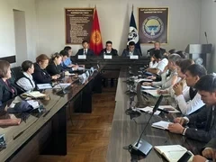 Члены ЦИК продолжают встречи с населением в регионах Кыргызстана