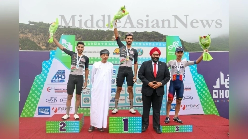 Dhofar Classic в Омане: монгольский велогонщик Тэгшбаяр Батсайхан завоевал бронзу