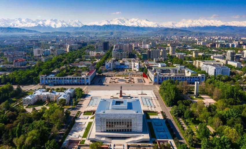 Большинство бишкекчан недовольны экологией и транспортом, показал опрос мэрии