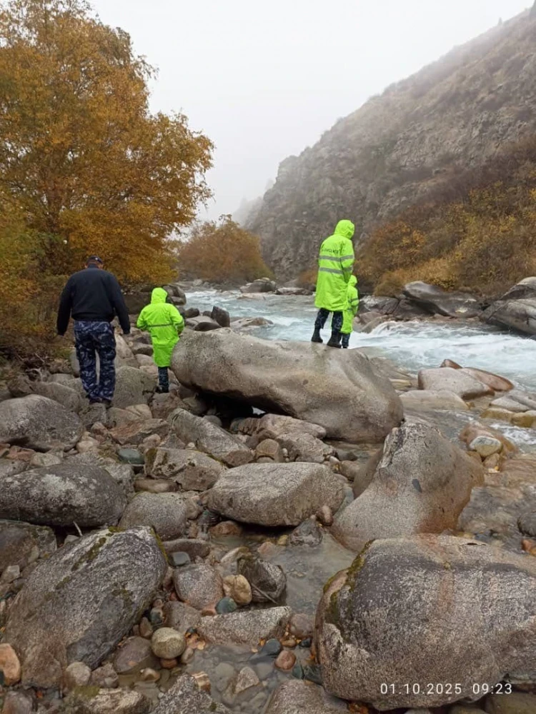В Аламудунском районе нашли тело девушки, упавшей в реку