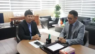 Сариев и торговый представитель КР в Турции обсудили поддержку экспорта и новые проекты