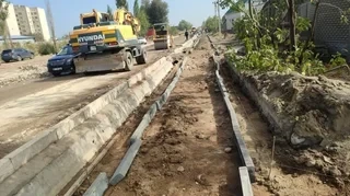 В жилмассиве «Алтын-Ордо» Бишкека идет капремонт дорог и тротуаров