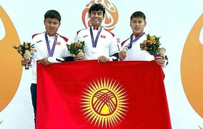 Игры СНГ: кыргызстанцы выиграли два серебра в гребле