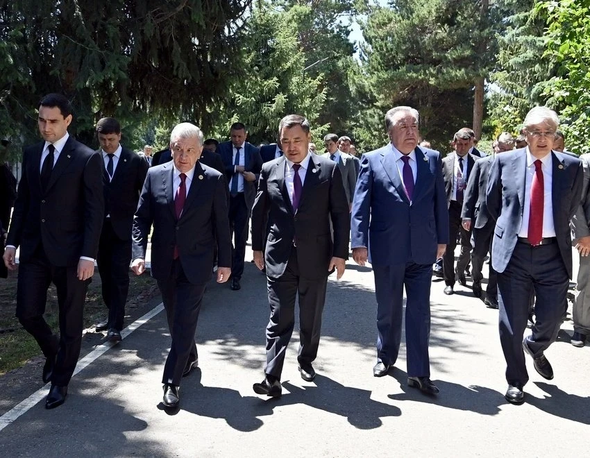 В Душанбе проходит Саммит глав государств в формате "ЦА -РФ"