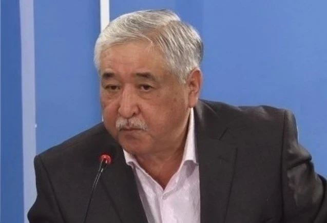 Расул Умбеталиев: Глава Минэнерго не выполняет указ президента!