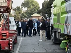 Мэрии Кызыл-Кии передали новую спецтехнику