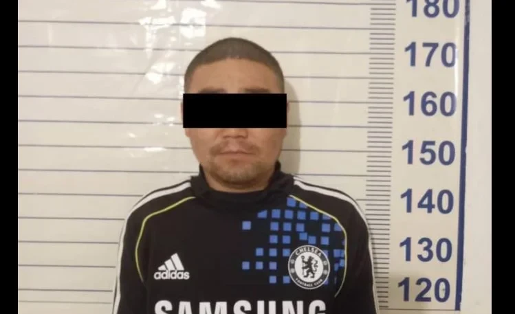 В селе Кун-Туу задержали мужчину, истязавшего свою мать