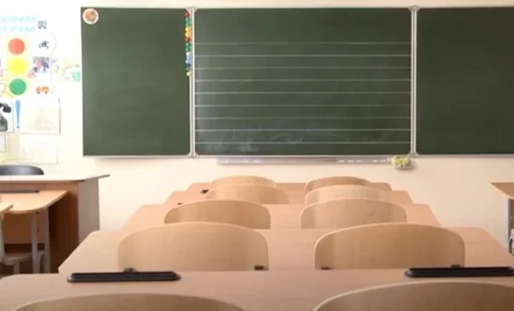 В Минпросвещения объяснили сокращение осенних каникул в школах Кыргызстана