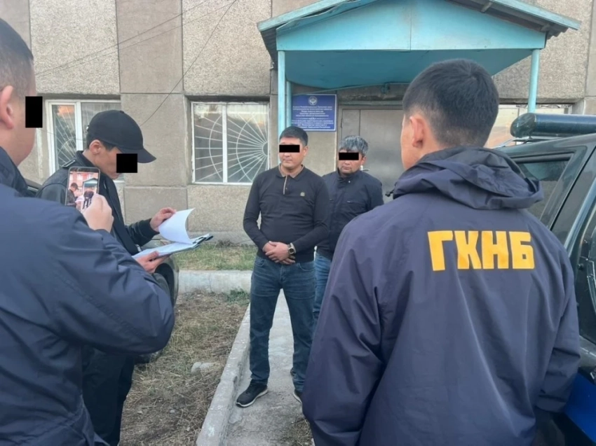 ГКНБ задержал руководство транспортного департамента в Караколе