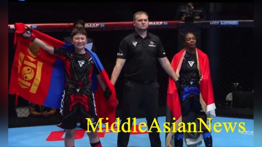 Алтанчимэг стала первой чемпионкой мира по смешанным боевым искусствам среди молодежи. Видео