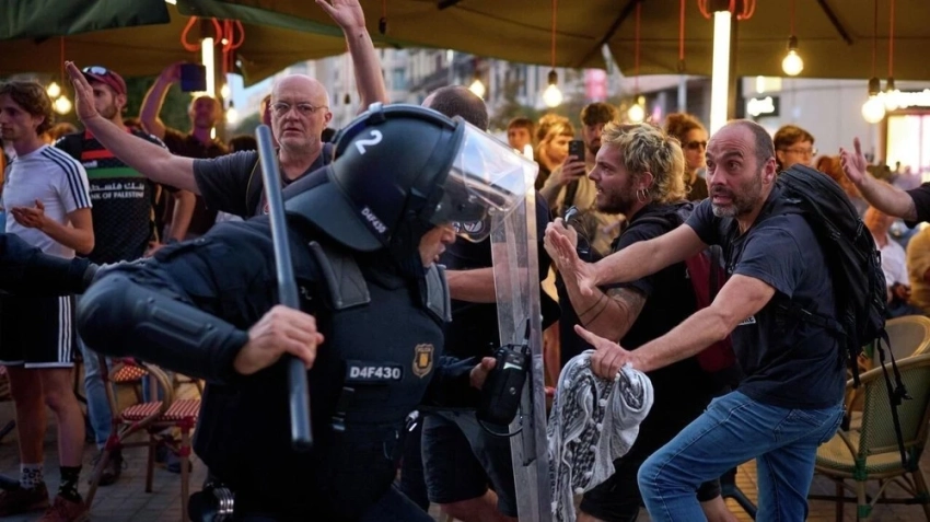 В Барселоне во время пропалестинской акции пострадали 23 человека