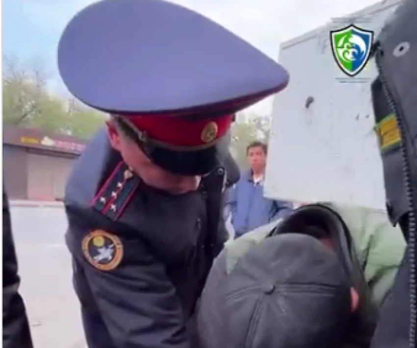 Мэрия столицы продолжает бороться с торговцами на улицах
