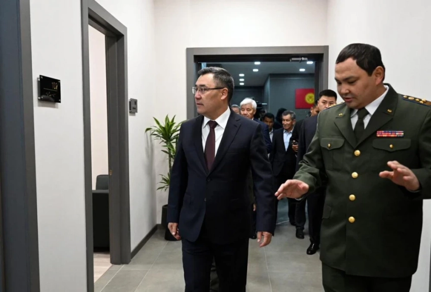 Президент Садыр Жапаров открыл новое здание управления ГКНБ по Бишкеку