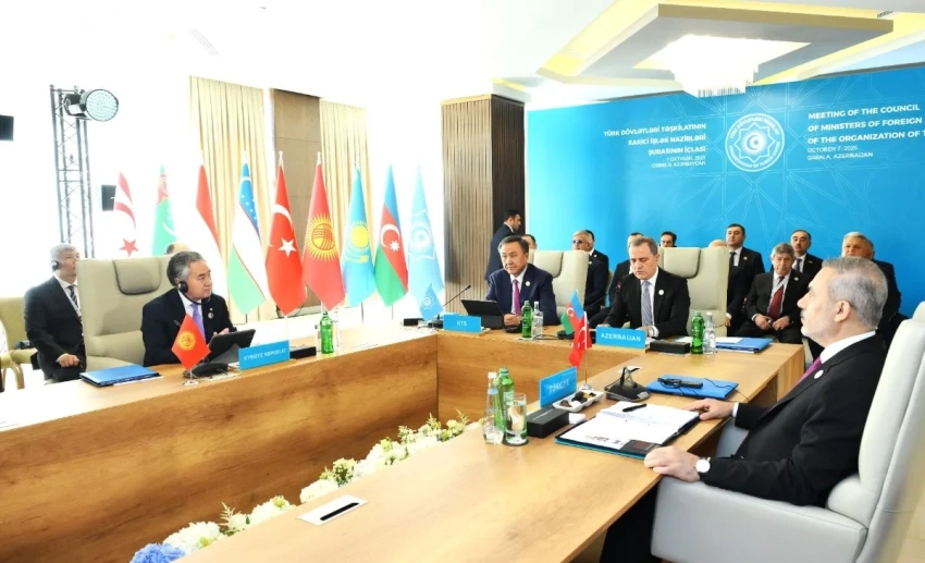 Жээнбек Кулубаев принял участие в очередном заседании СМИД ОТГ в Азербайджане