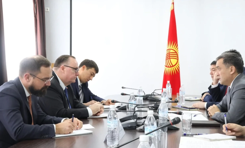 Сагынбаев и посол США обсудили противодействие торговле людьми и реинтеграцию женщин и детей из Сирии