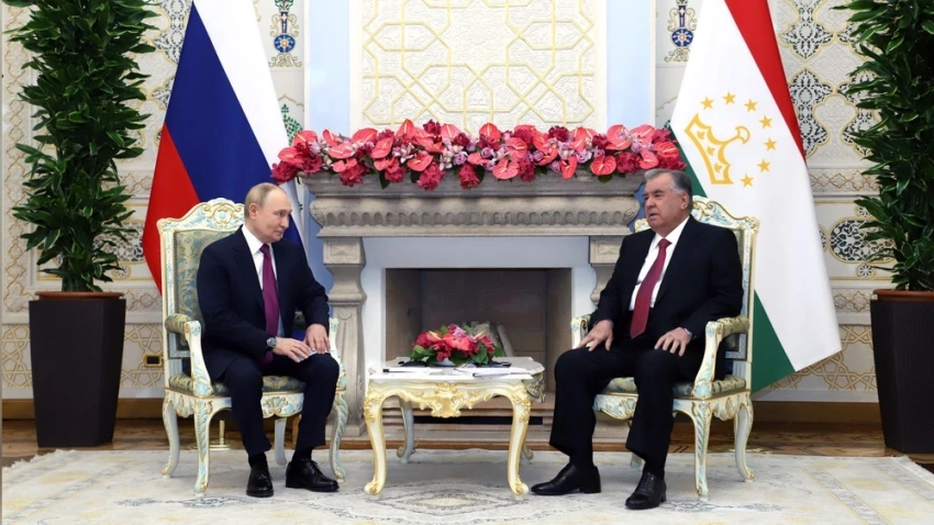 Путин и Рахмон провели переговоры в Душанбе
