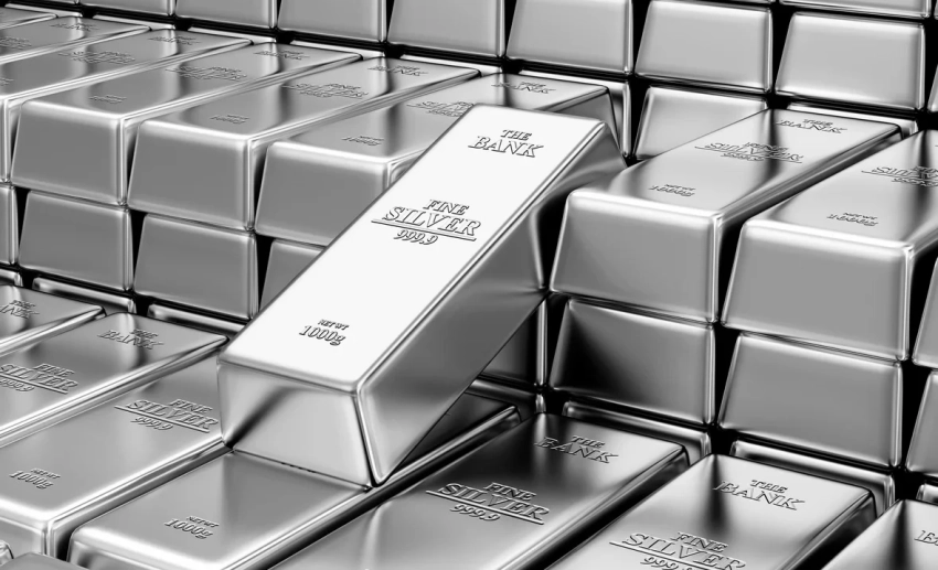 Серебро подорожало до $49 за унцию — максимум с 2011 года