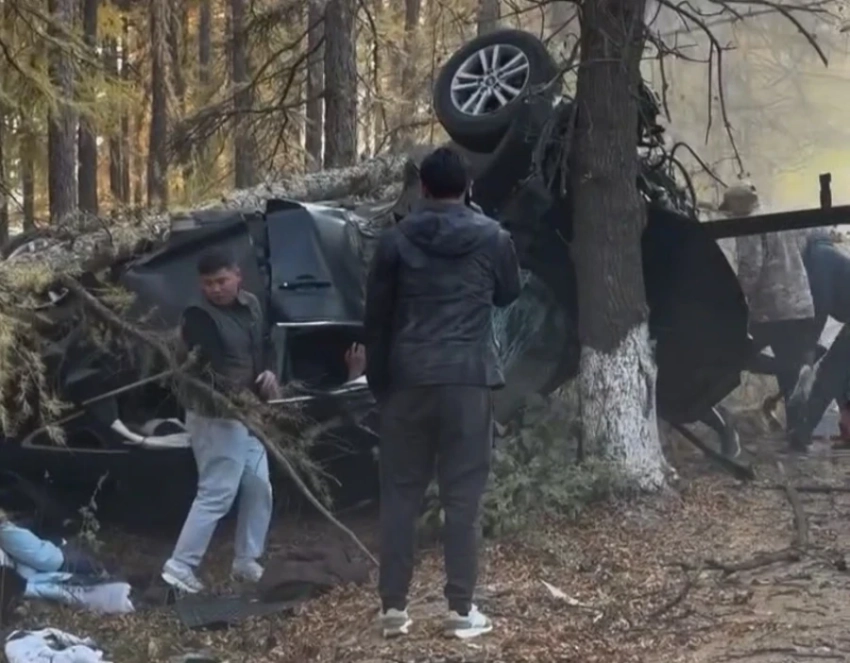 По дороге в парк «Ала-Арча» перевернулась машина